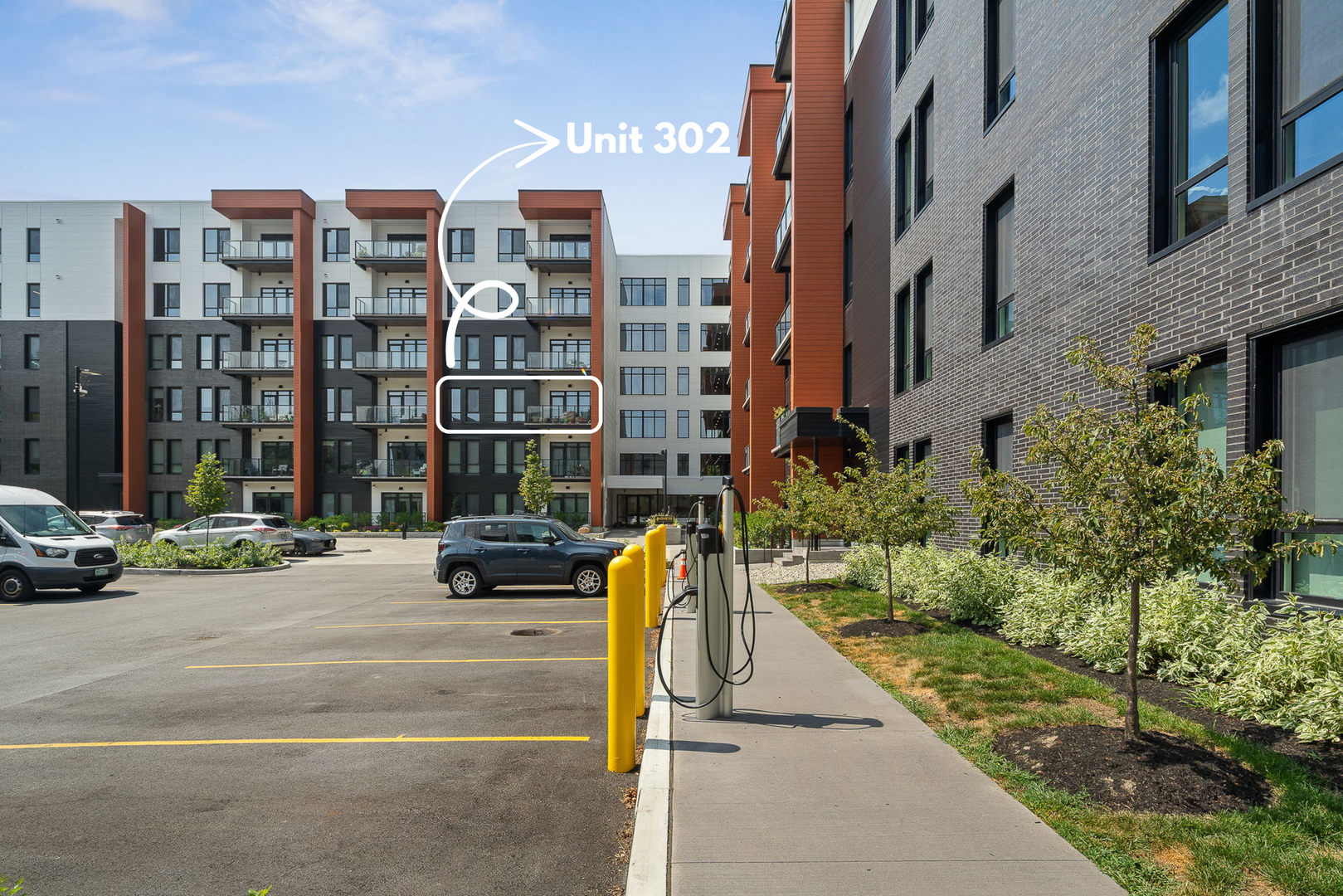 Burlington Apartment: 125 Cambrian Way