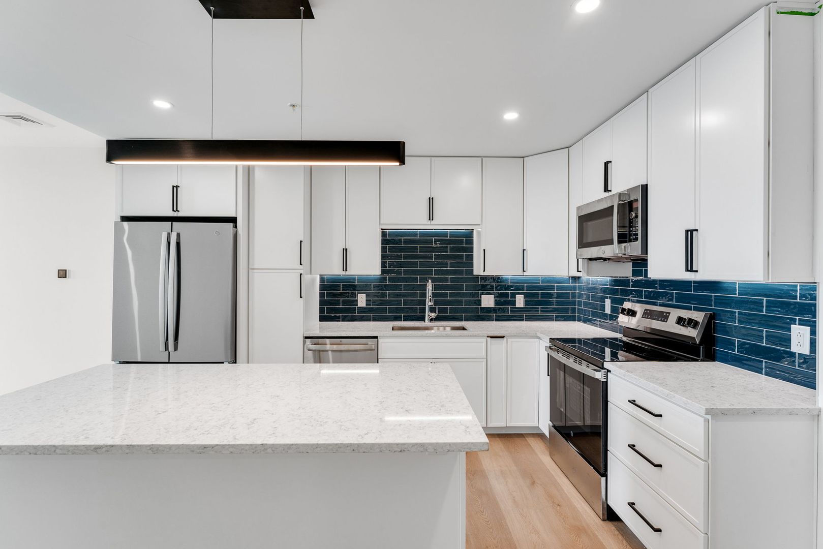 Burlington Apartment: 140 Bank Street