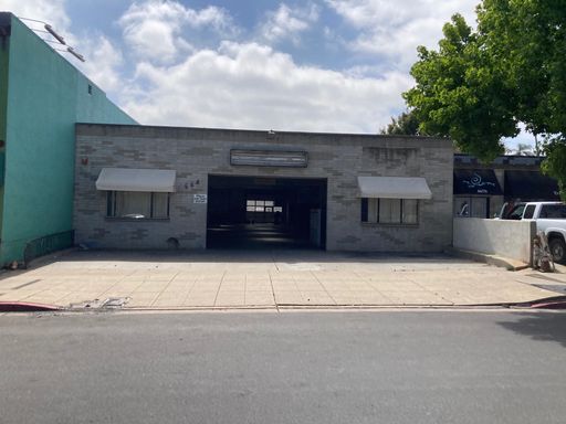 4664 Park Blvd - 5000sqft Auto Repair or Potential Brewery Space available – photo 1