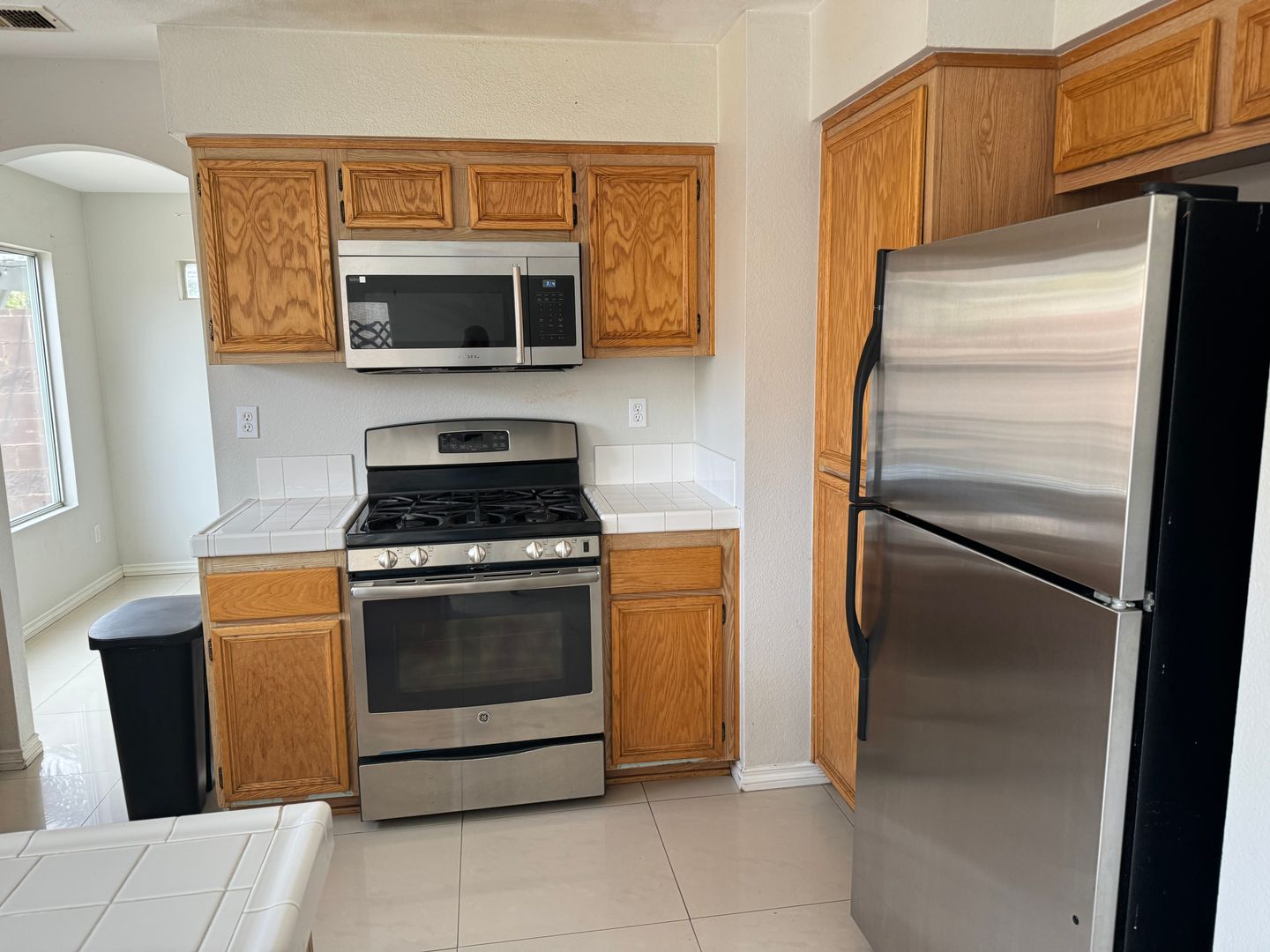 Glancy Dr 3 of 12
