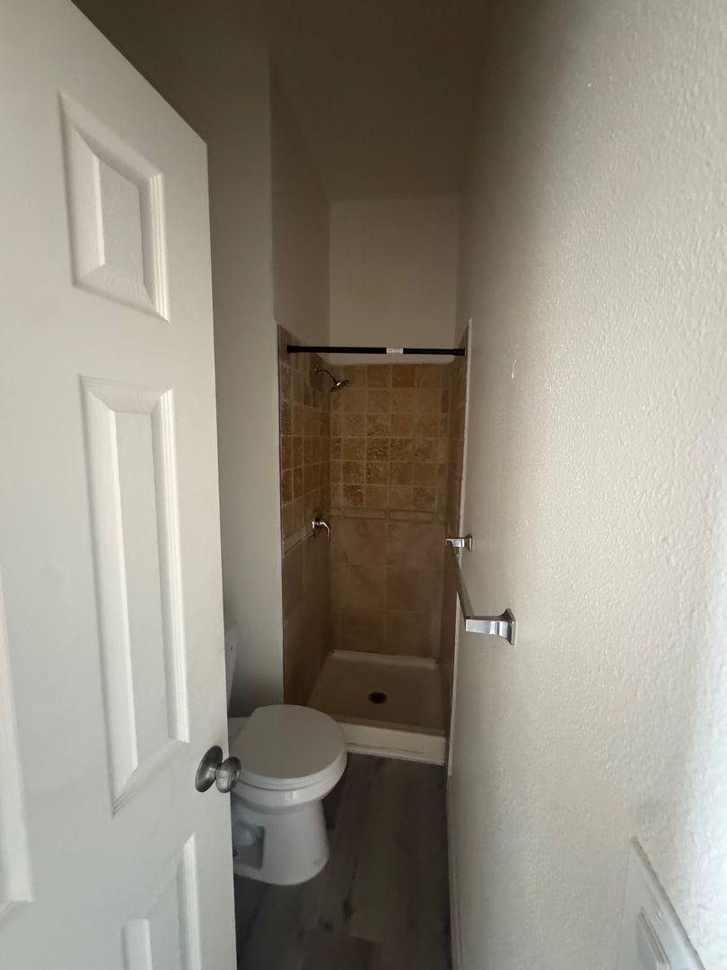 Spacious 2 Bed / 2 Bath – 850 Sq Ft – Barrio Logan – $2,750 9 of 12