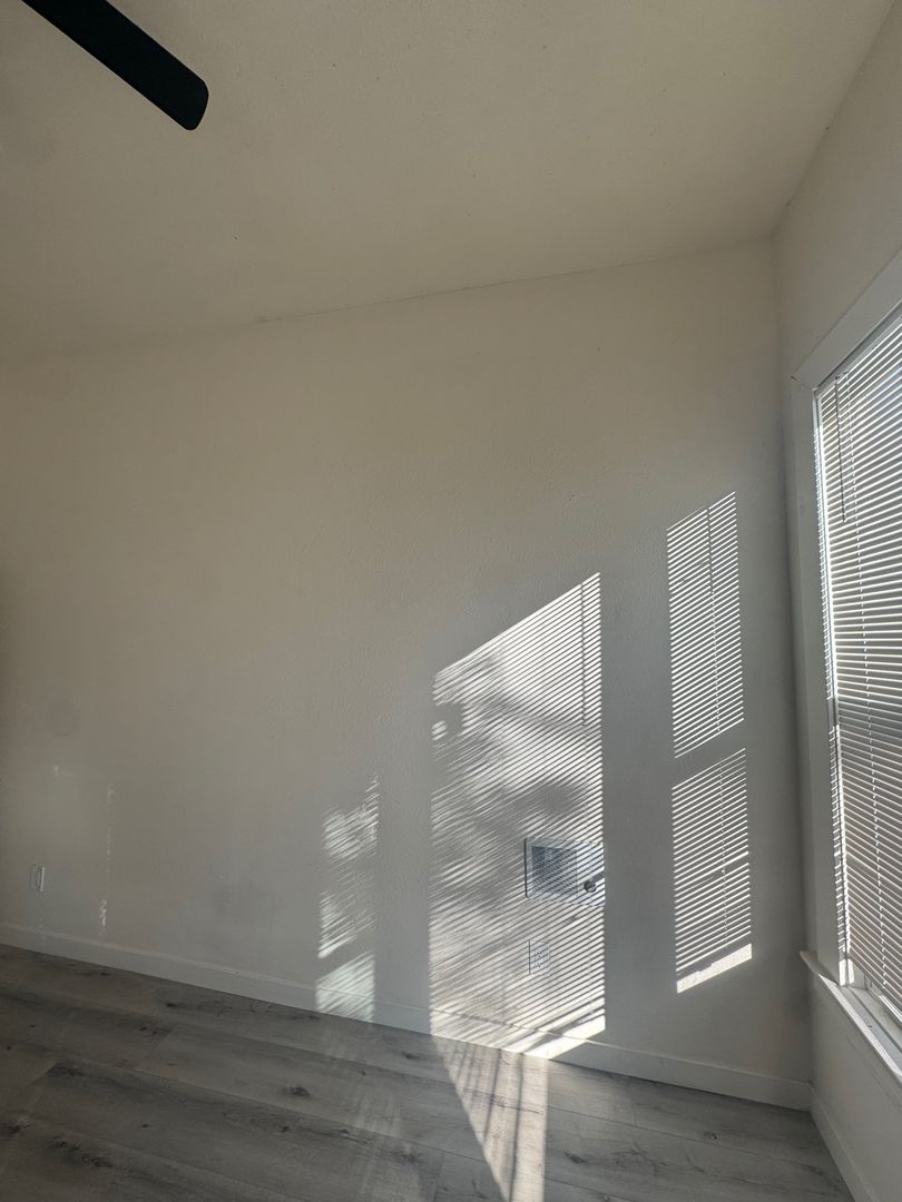 Spacious 2 Bed / 2 Bath – 850 Sq Ft – Barrio Logan – $2,750 7 of 12