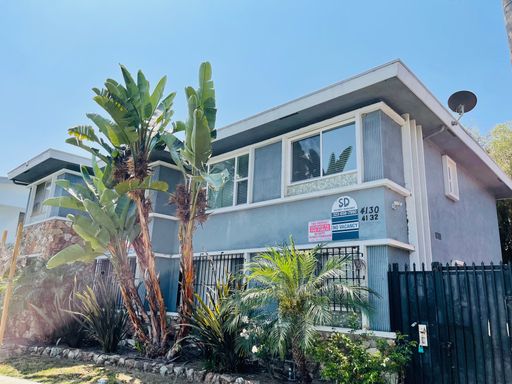 Fully Remodeled Studio w/ Stainless Steel Appliances, Dishwasher & Pet Friendly – photo 1