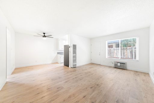 Valley Village 1 Bed | Parking Included | Water, Sewer & Trash Paid
