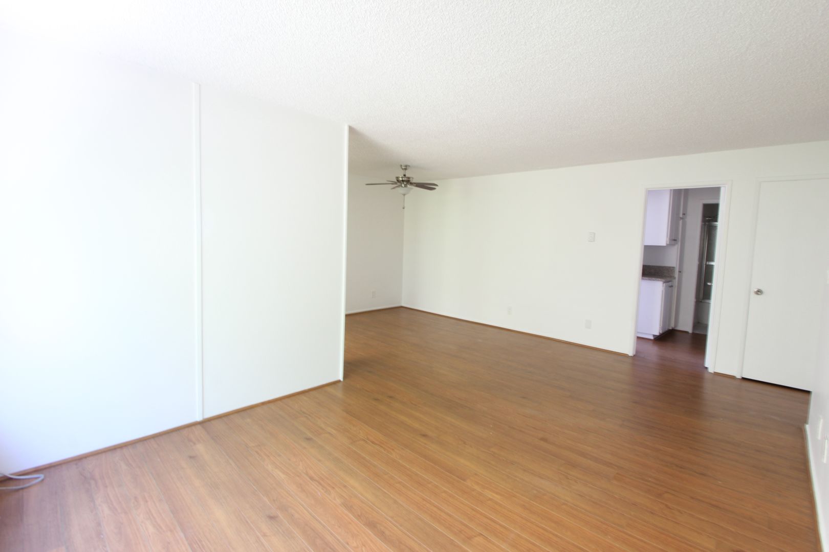 West Hollywood Apartment: 954 Palm Ave.