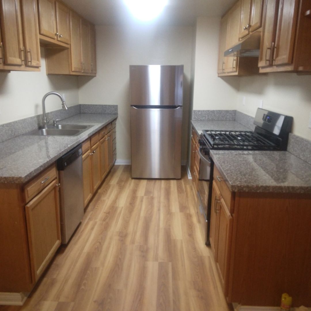 El cajon Apartment: 584 Chambers St