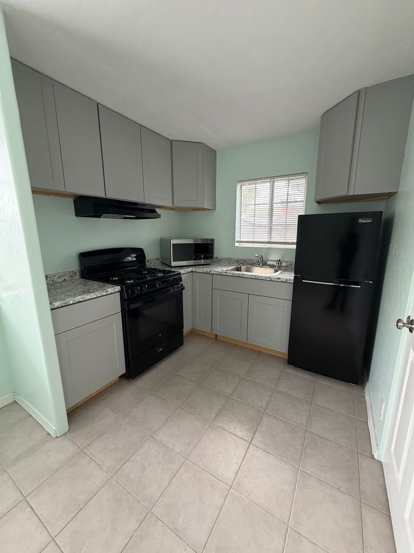 SANTEE Apartment: 8944 WATSON PLACE