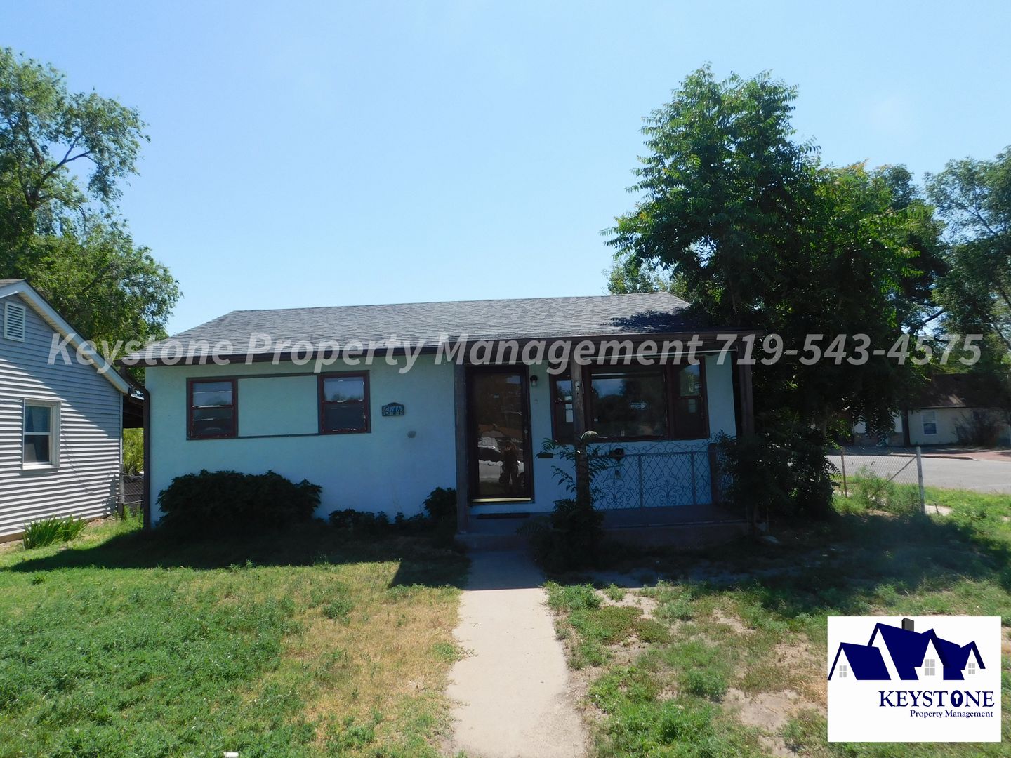 Pueblo House: 644 Brown Avenue