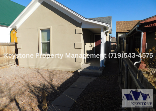 Updated 2 Bedroom Ranch Home with Central Air & Fully Fenced Yard - $1,100/$1,650 – photo 1