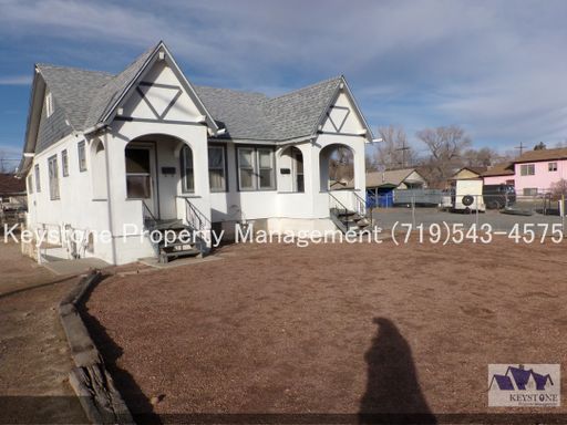 $385 Off 1st Month! Charming 1 Bedroom Apartment with Private Entrance & Covered Porch $775/$775