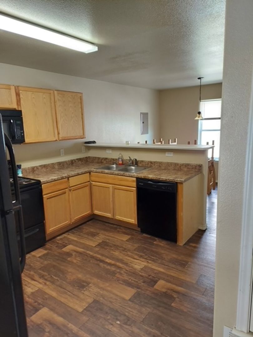 Monahans Apartment: 1407 S. Gail Ave., Monahans, TX 79756