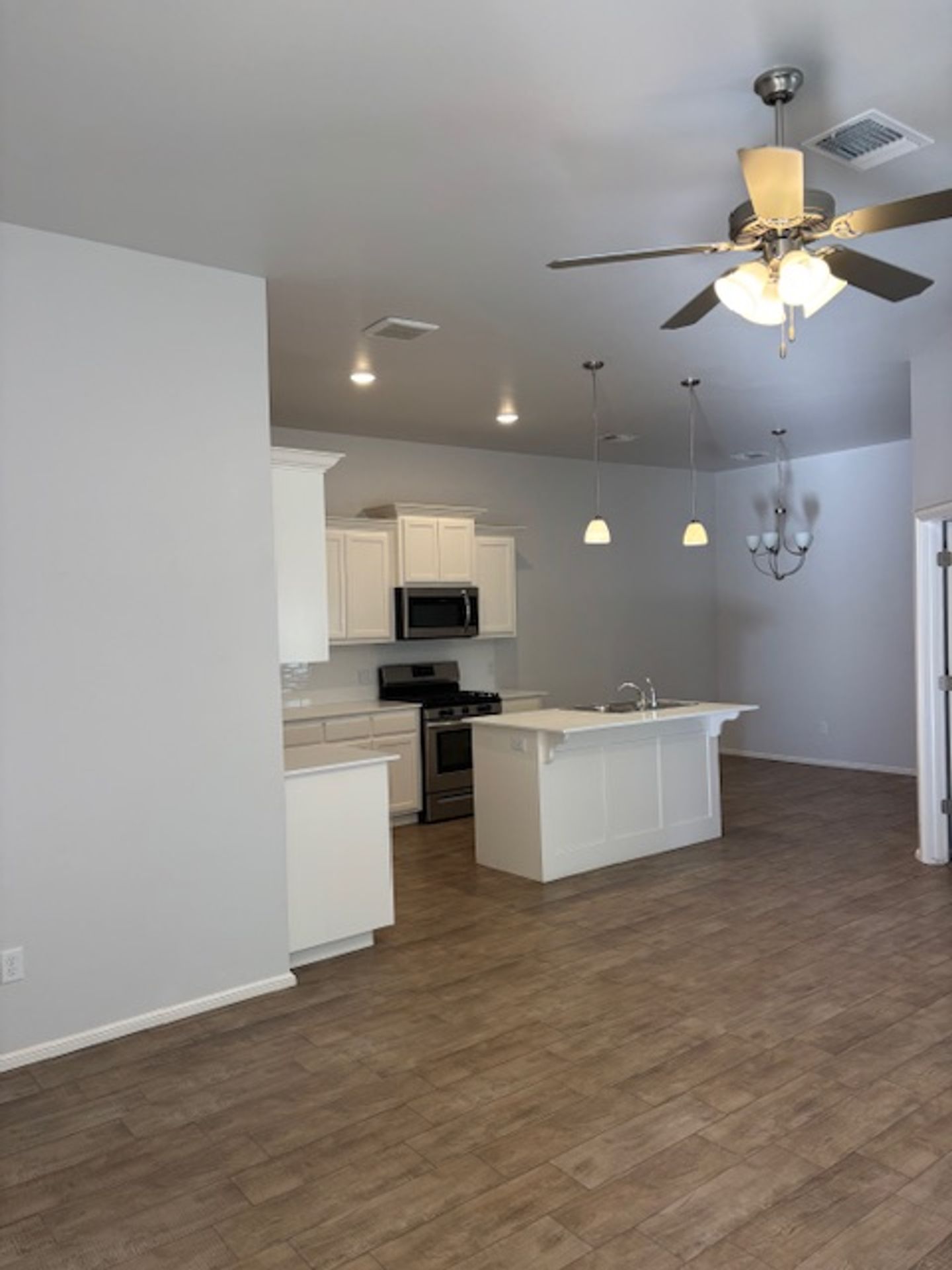 Chickasha Apartment: 641 Marlin Crt