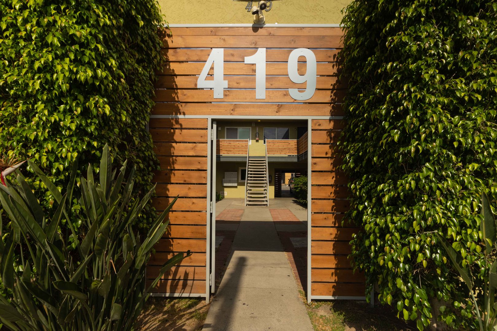 Oceanside Apartment: 419 Garfield Street