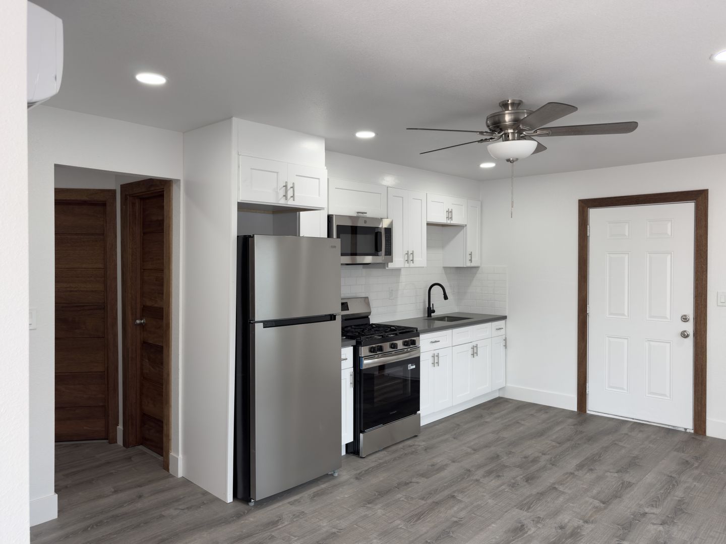 Oceanside Apartment: 1202 Missouri Avenue