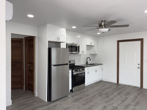 Beachside Comfort Meets Modern Convenience — Oceanside – photo 1