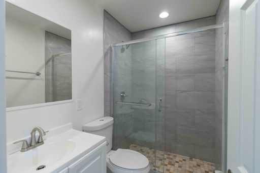 Coastal Living Meets Modern Comfort in the Heart of Crown Heights, Oceanside! – photo 1