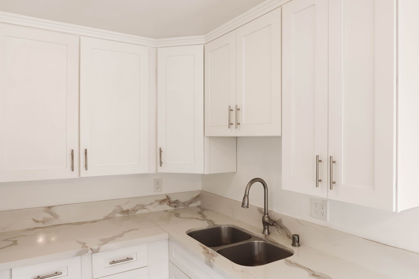 Chula Vista Apartment: 545 Park Way