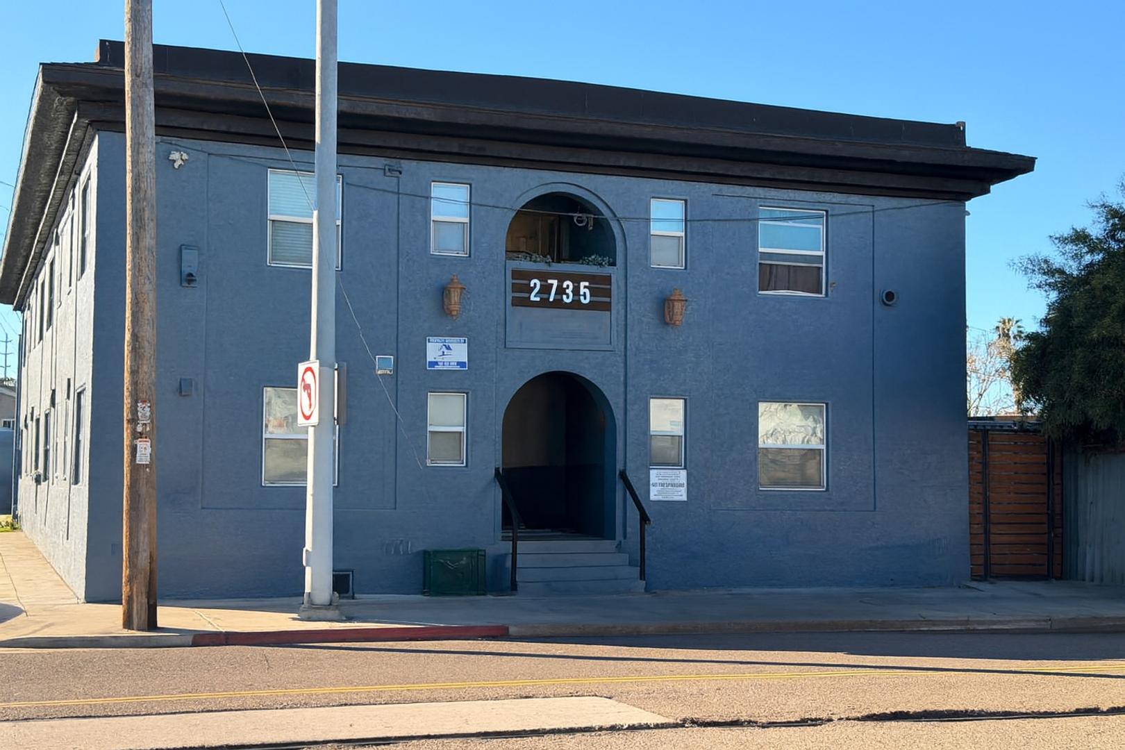 San Diego Apartment: 2735 Commercial Street