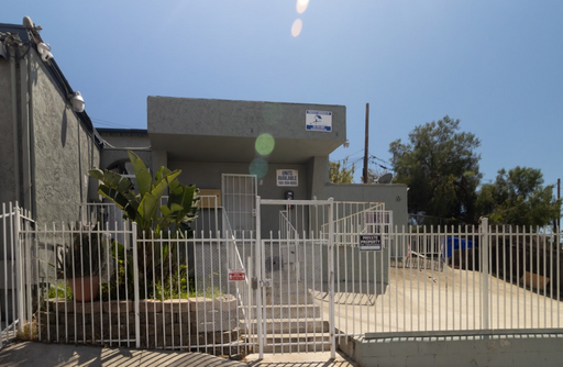 RENOVATED STUDIO CLOSE TO DOWNTOWN – photo 1