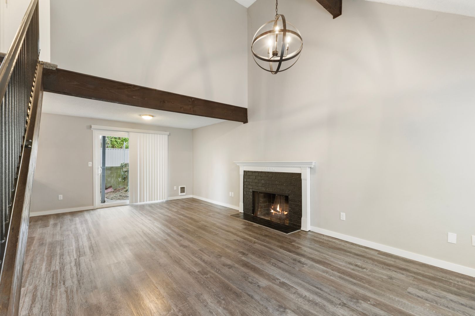 Federal Way Apartment: 30323 - 30331 15th Court South