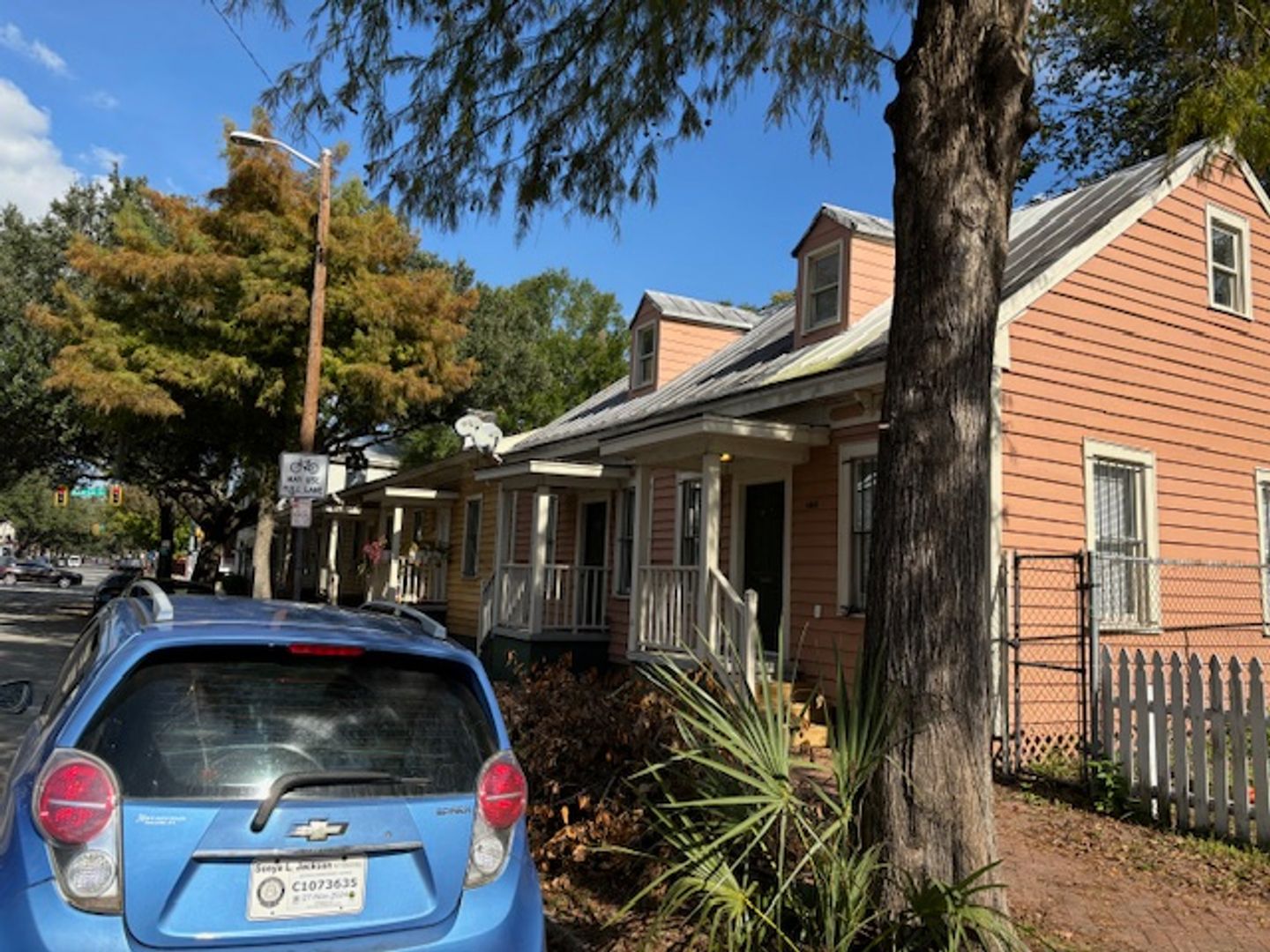 Savannah House: 1414 Barnard Street