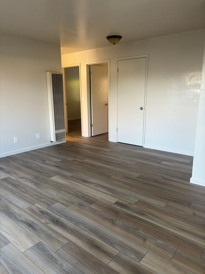 Salinas Apartment: 633 Archer/646 Central Ave