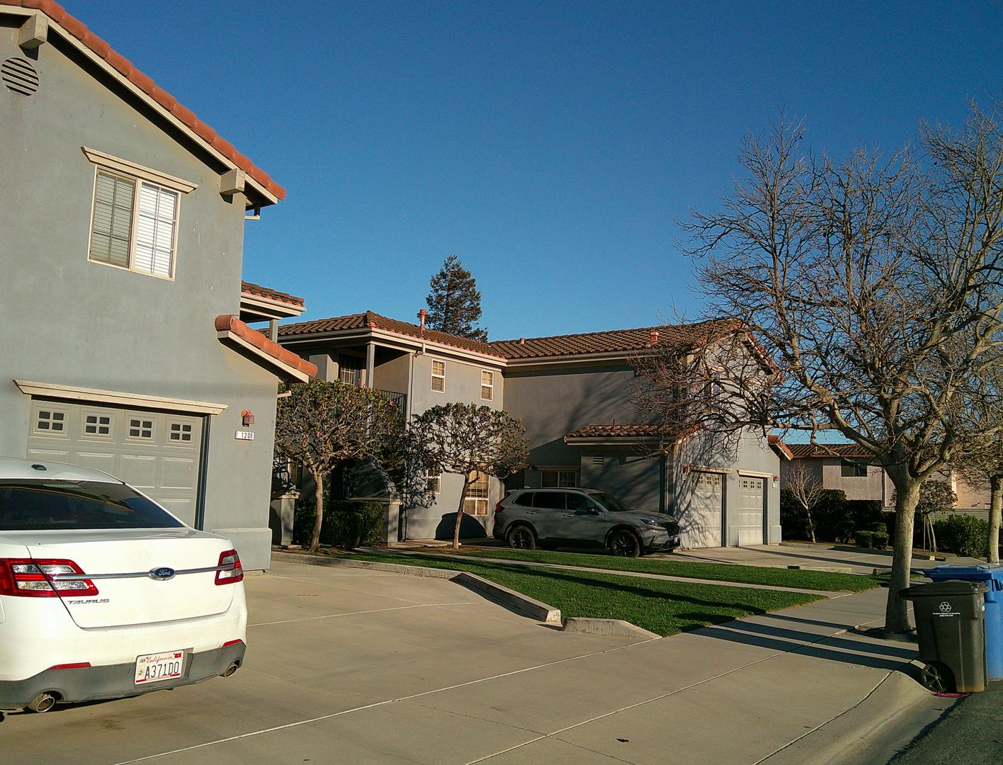 Greenfield Apartment: 118/120 9th St.