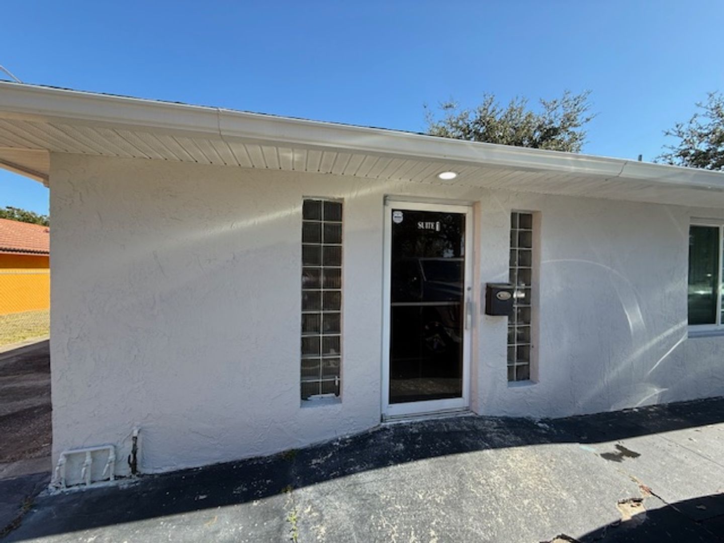 Daytona Beach Apartment: 1529 S Ridgewood Ave