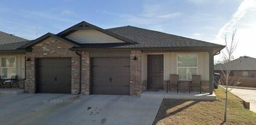 2 Bed 2 Bath 1 Car Garage Duplex in Summit Ridge Addition NW OKC – photo 1