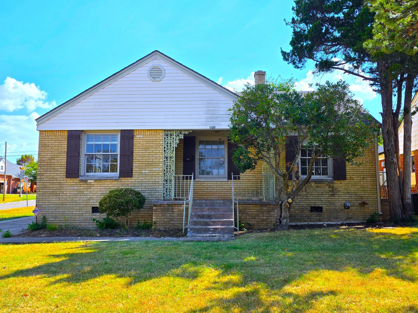 Oklahoma City House: 800 NW 46th St