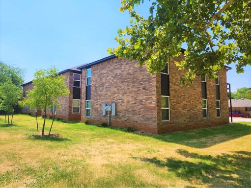 New 3 Bed 2 Bath Duplexes SW 40th & Shields Blvd – photo 1