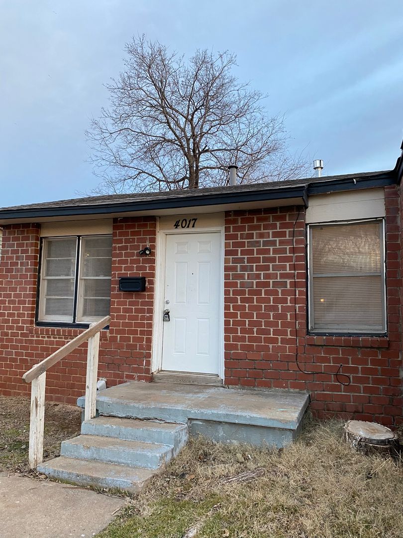 Oklahoma City House: 4017 SW 26th St
