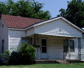 2 BED 1 BATH COLLEGE HILL ADDITION – photo 1