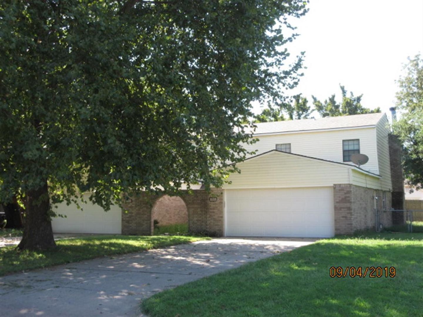 Bethany Apartment: 7934 NW 40th St