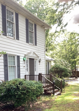 3 Bed 2.5 Bath Rental at 105 Demille Dr., Washington, NC – photo 1