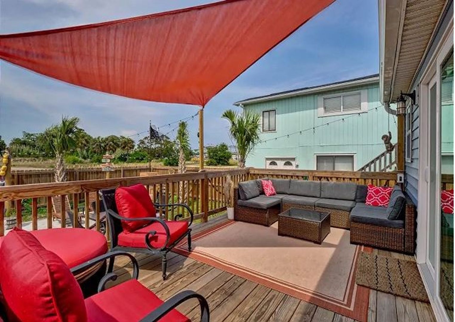 Carolina Beach House: Pirates Retreat @ 112 Winner Ave