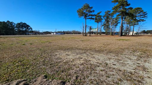 Large Corner Lot – photo 1