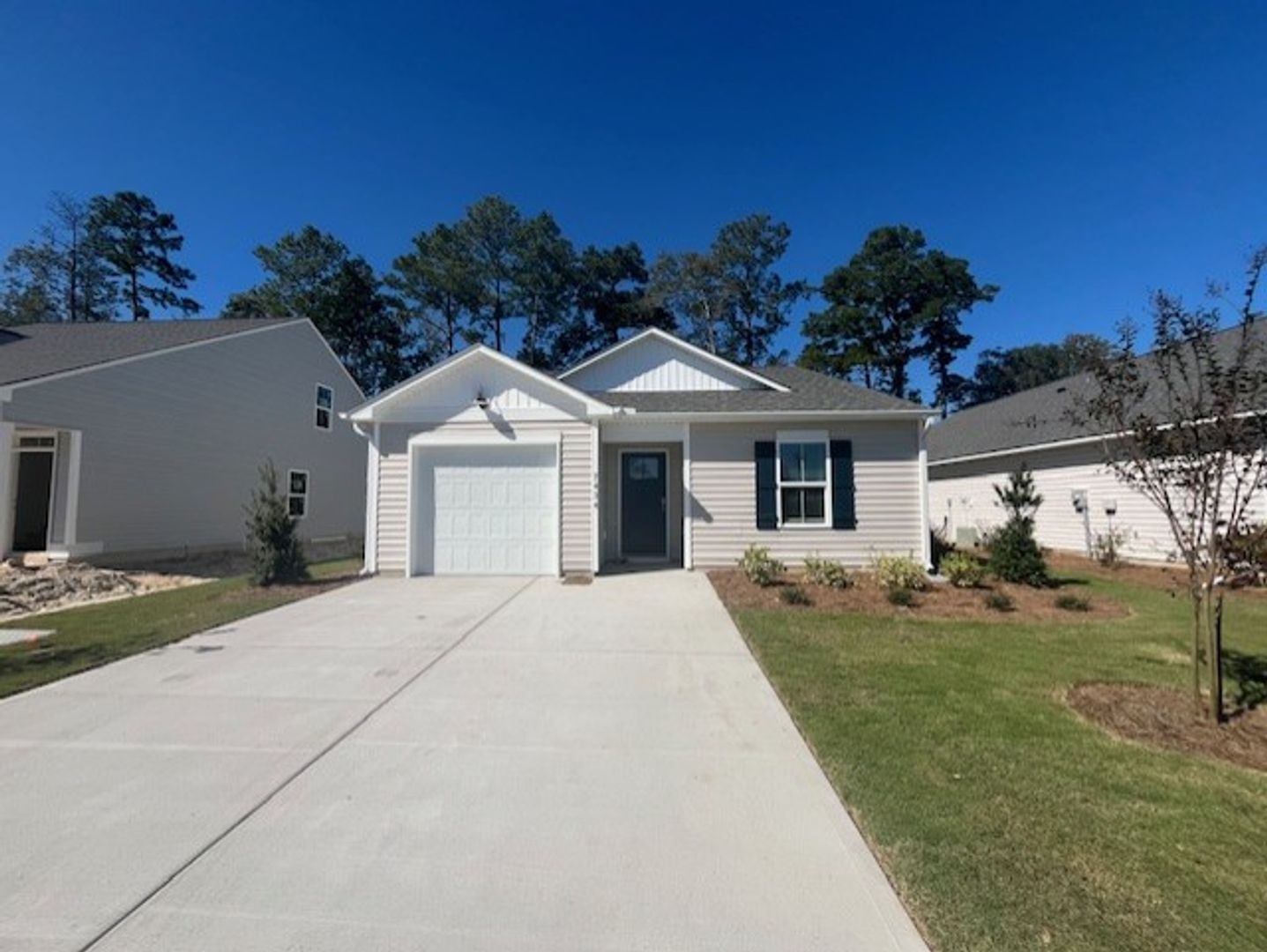 Leland House: 7434 Julius Drive
