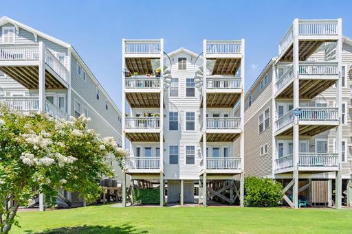 3 bedroom, 2 1/2 bath unfurnished Townhouse located in Surf City-Ocean views – photo 1