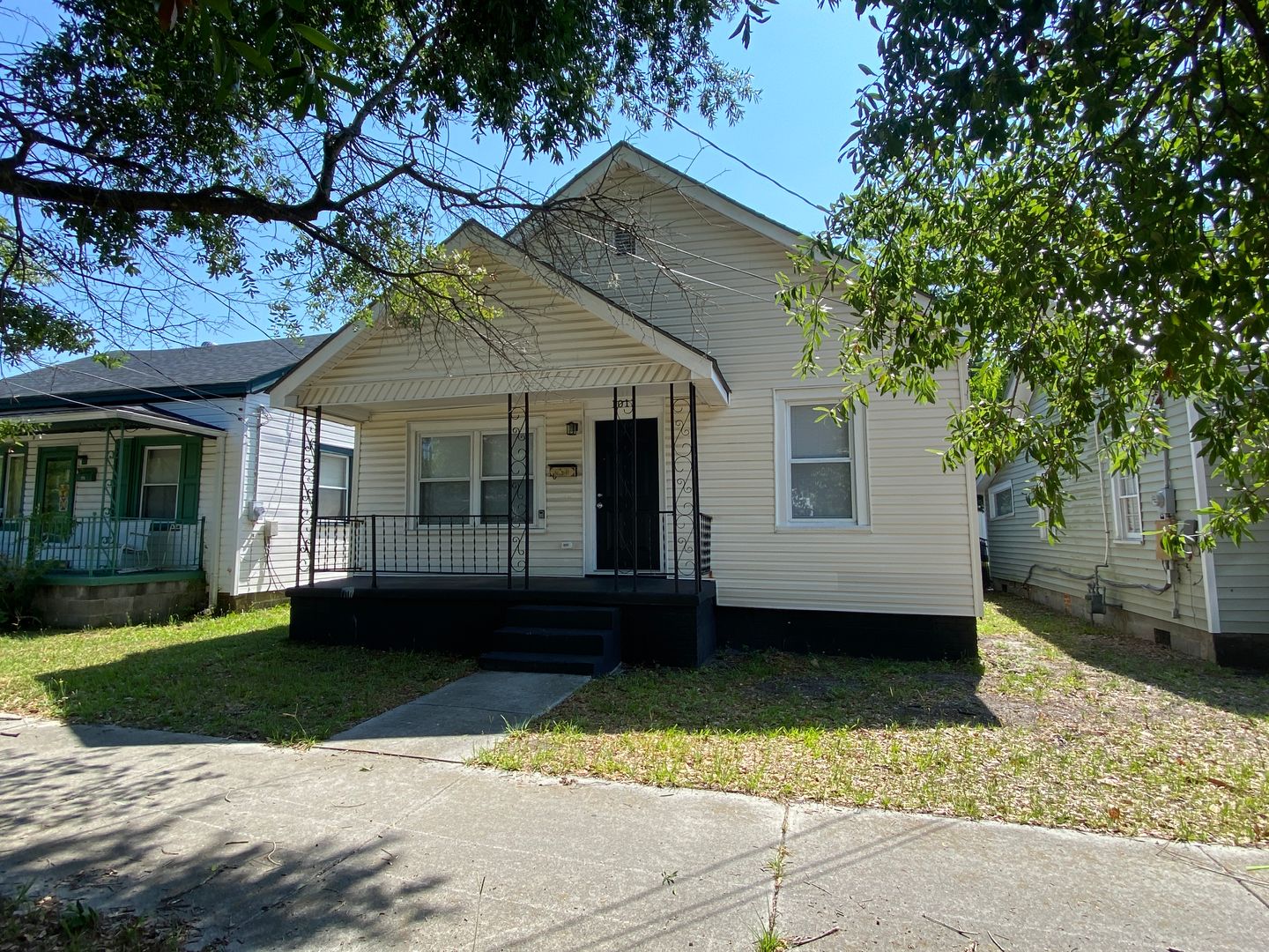 Wilmington House: 1011 S 7th St.