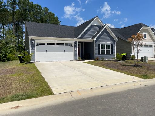 Unfurnished 3 Bedroom 2 Bathroom House in Bolivia NC.