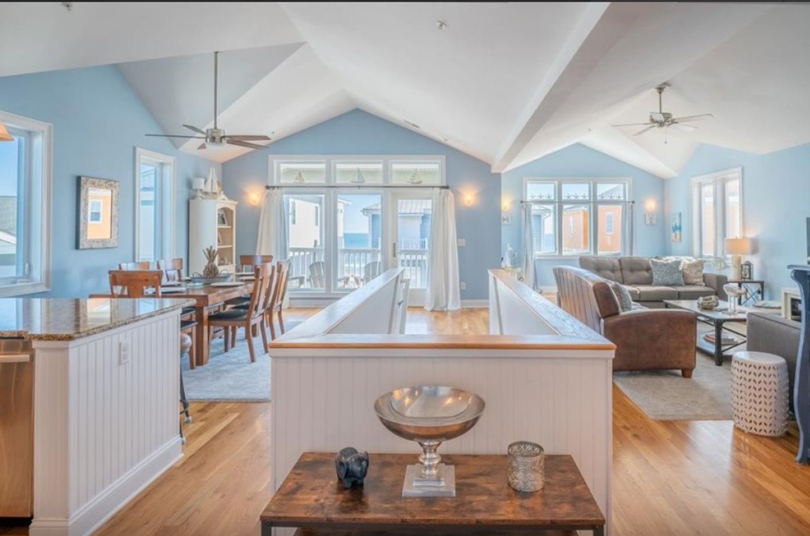 Carolina Beach Townhome: Wood Vista @ 608 Carolina Beach Ave. S. #202