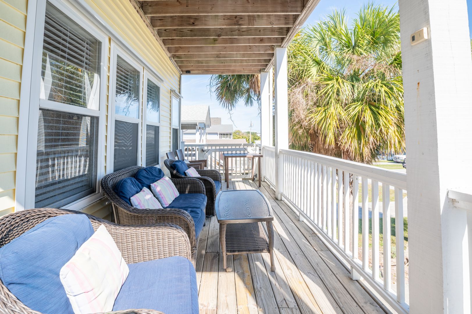 Kure Beach Townhome: A Kure for the Sol Upper @ 618 S 4th Ave #1