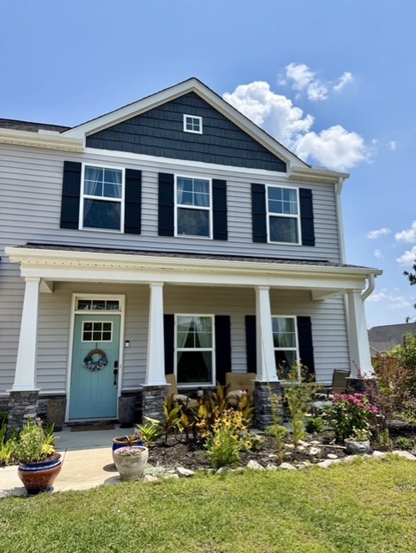 Leland House: 3016 Goldenaster Court