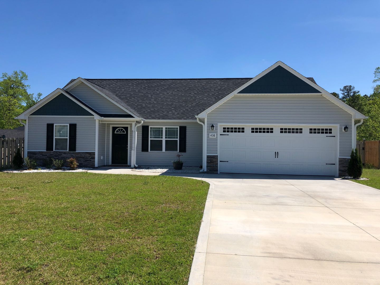 Jacksonville House: 438 McCall Dr.