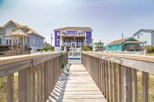 OCEANFRONT FURNISHED OFF-SEASON RENTAL WITH A POOL – photo 1