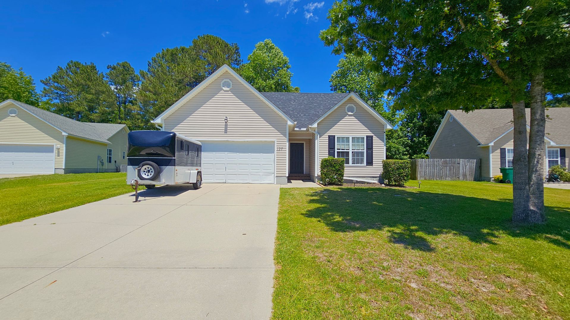 Jacksonville House: 127 Whiteleaf Drive