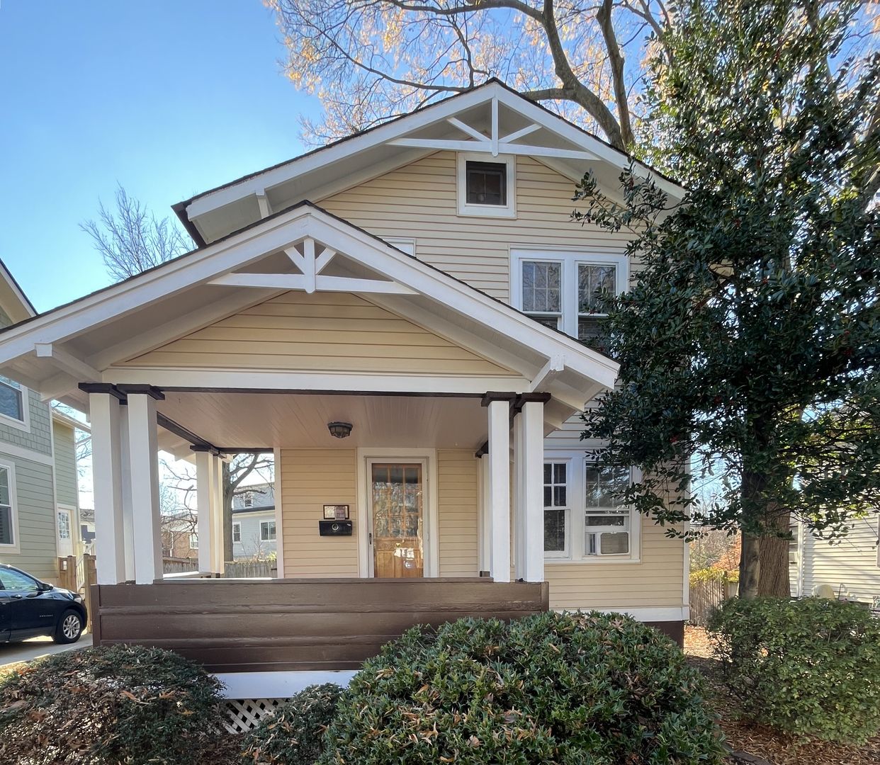 Alexandria House: 113 E. Spring Street