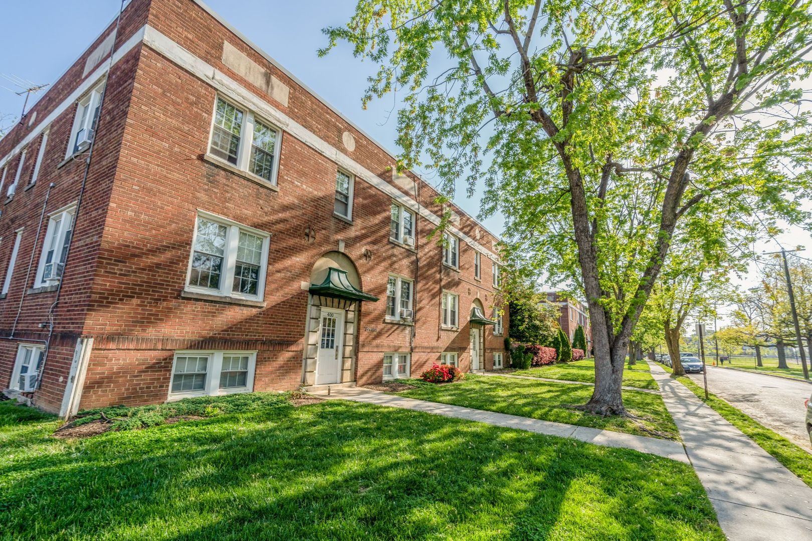 Alexandria Apartment: 400-426 E. Glendale St.