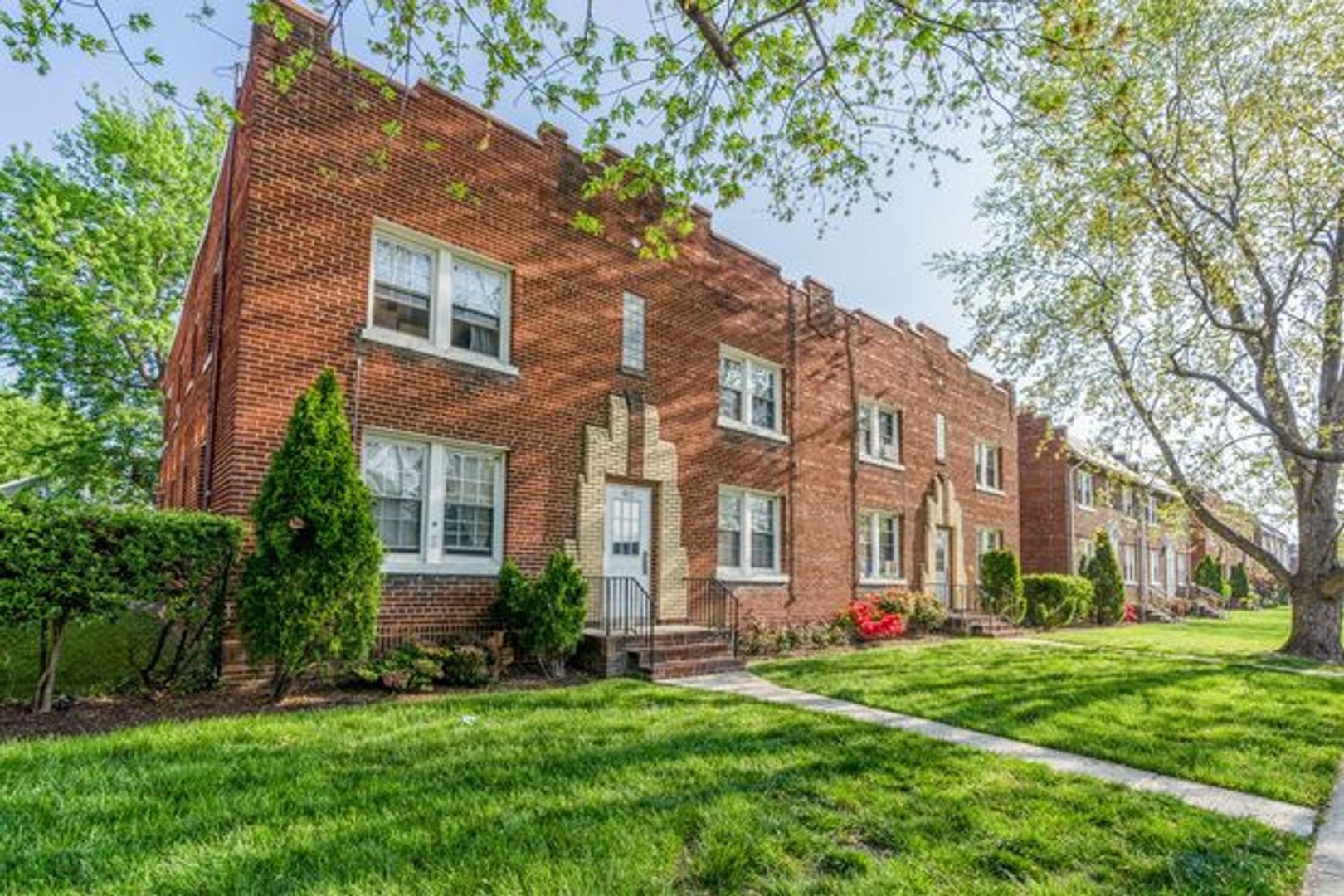 Alexandria Apartment: 400-426 E. Glendale St.